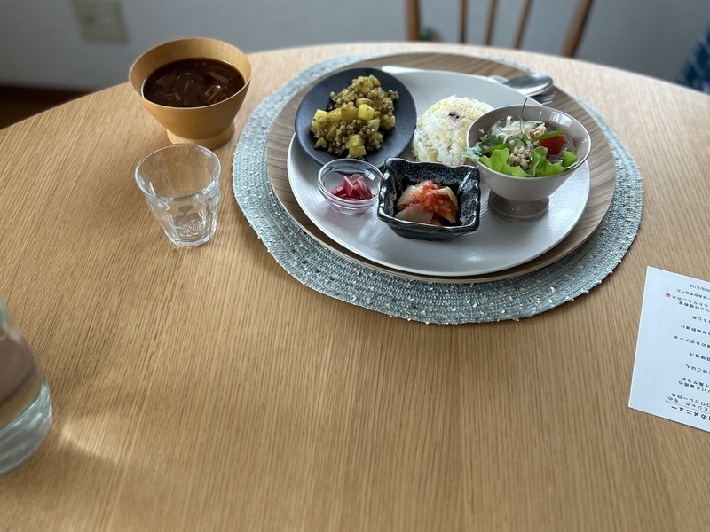 じゅんちゃんとりんごの木のイメージ画像